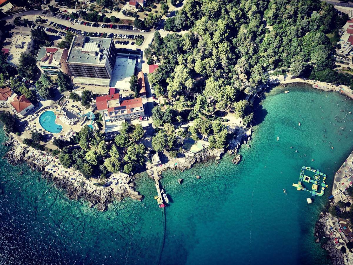 Sesar Apartments Krk - No. 3 Cvita Krk Town Exteriör bild